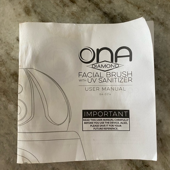 TAO Clean ONA Diamond Facial Cleansing Brush - Picture 5 of 5
